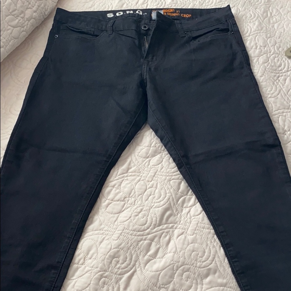 Black Capri Jeans